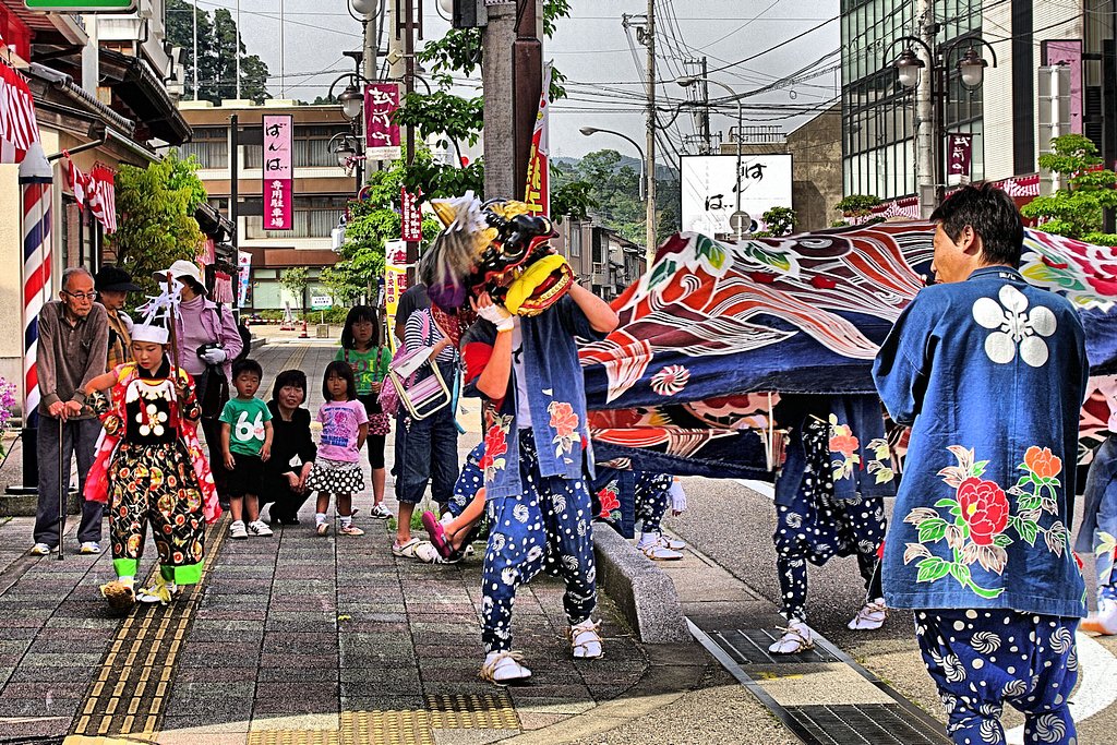 【生活の色】獅子舞