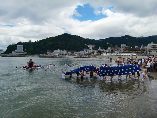 来宮神社例大祭「浜降り神事」