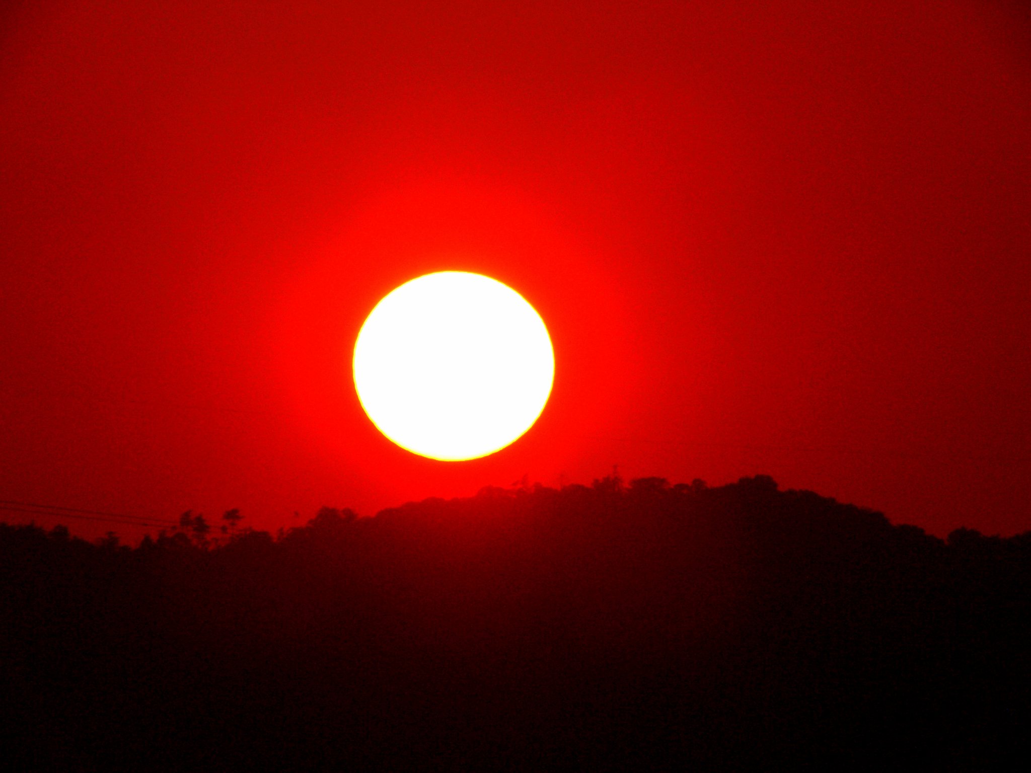 【燃】真っ赤に燃えた夕日