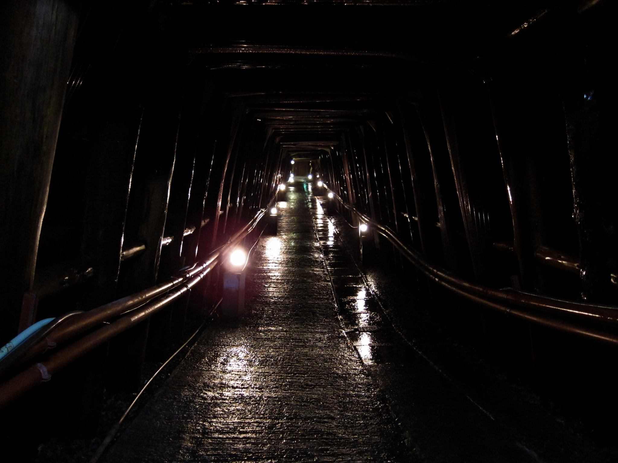 足尾銅山跡_地底