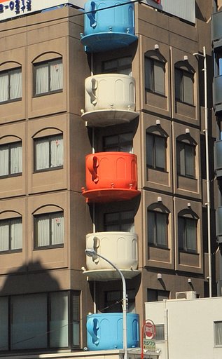 コーヒーカップ型のベランダ
