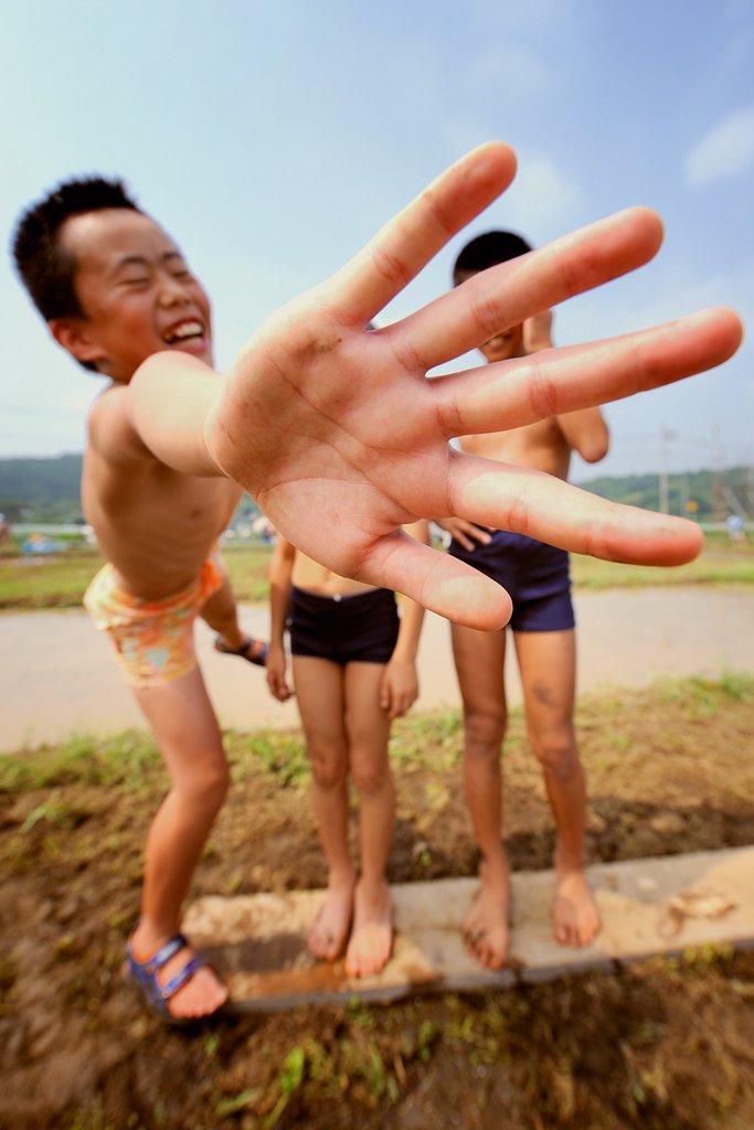 少 年 A と B