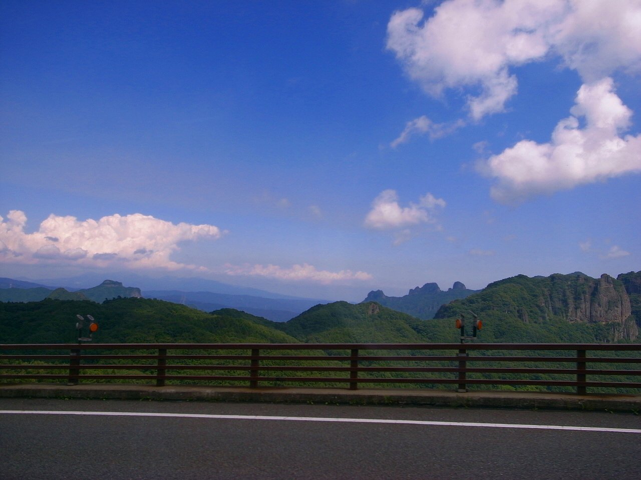 妙義山