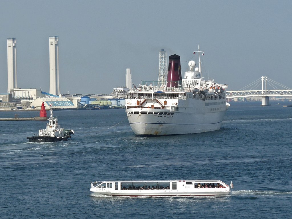 客船