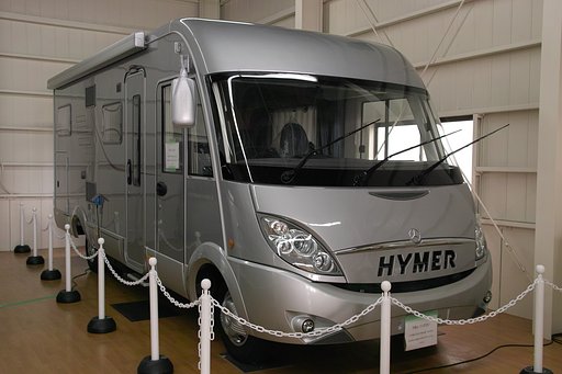【燃】える車