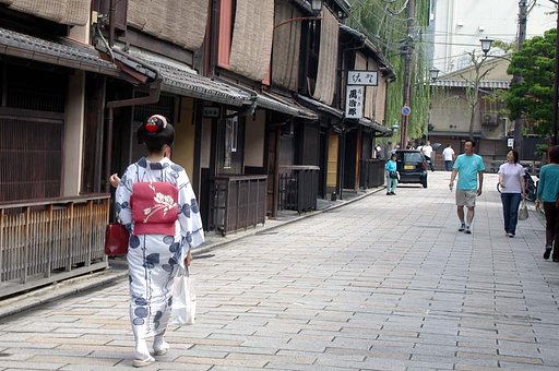 昼下がりの祇園