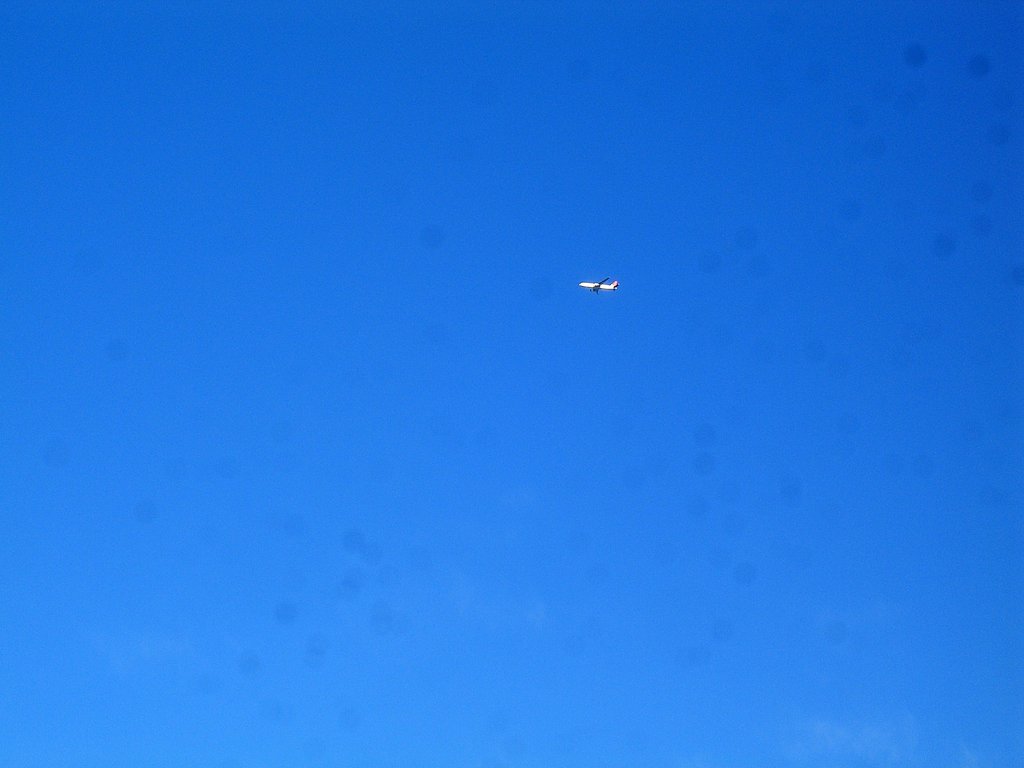 青空に一点