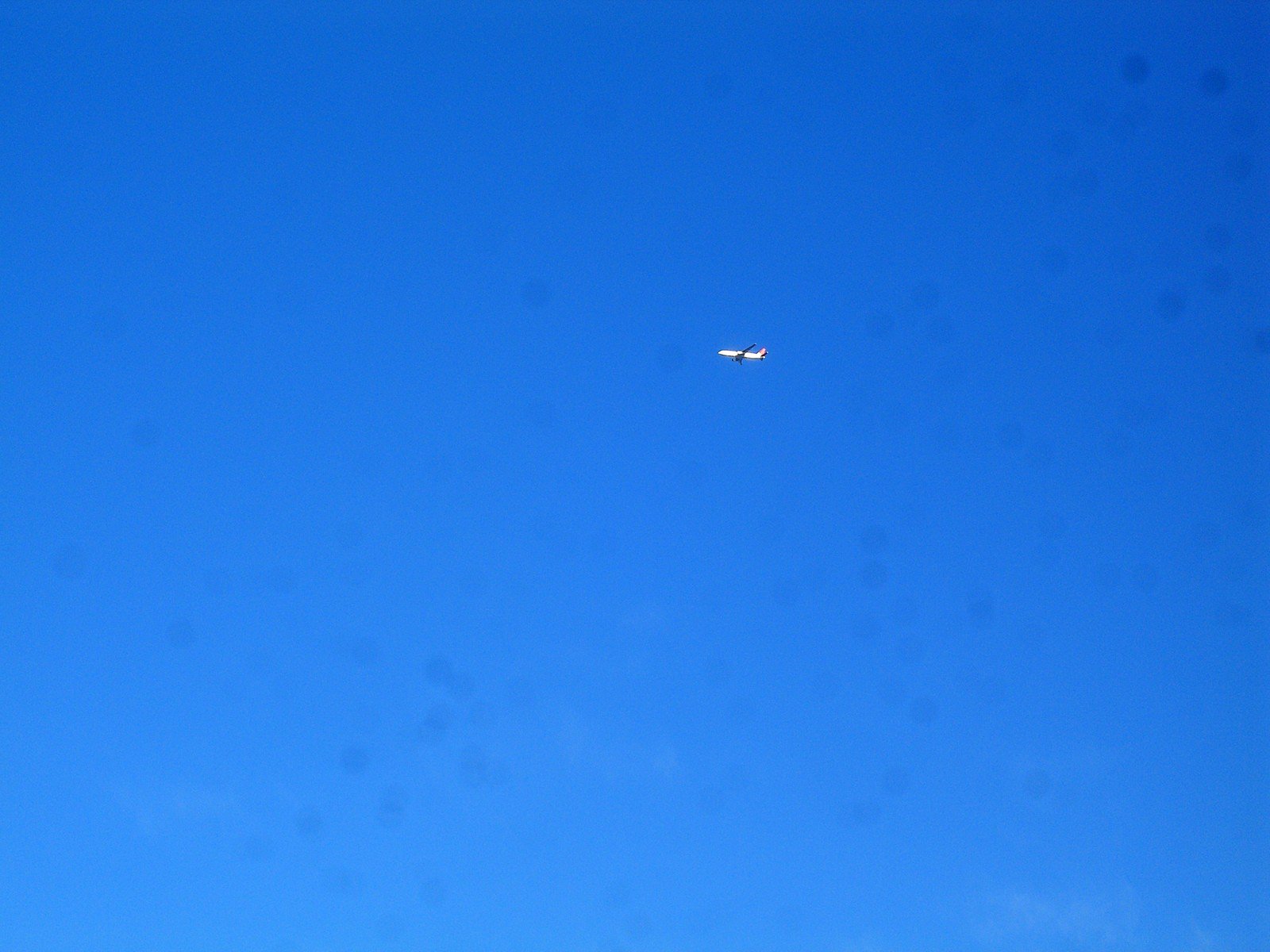 青空に一点