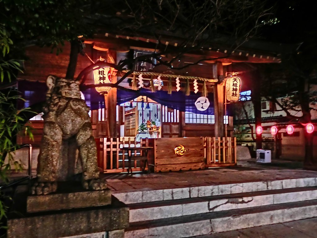 夜の神社　HDRアート機能