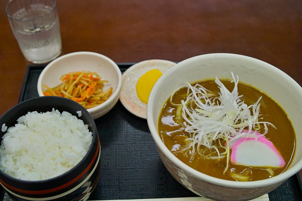【写真しりとり】ちょっと気になって食べたカレーうどん定食　　→「く」