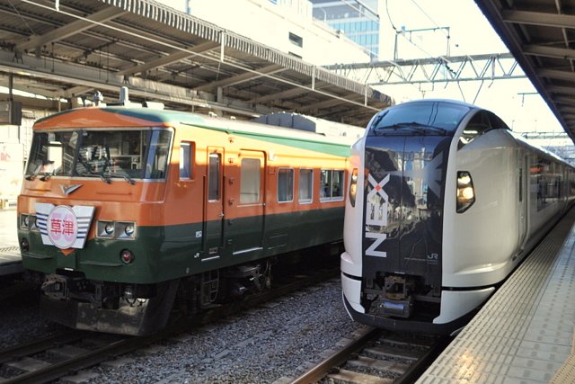 湘南カラーの草津５２号
