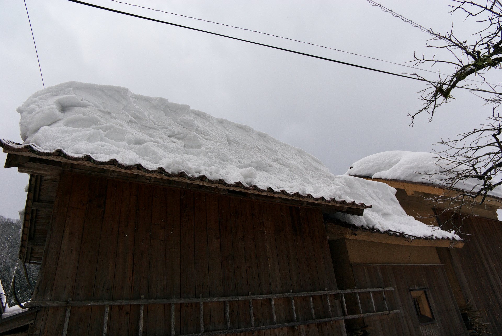 雪下ろし
