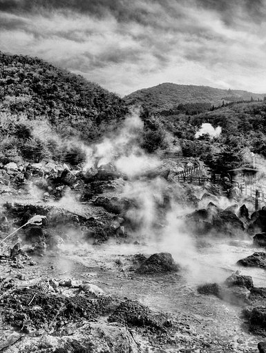 【モノクロ】雲仙地獄