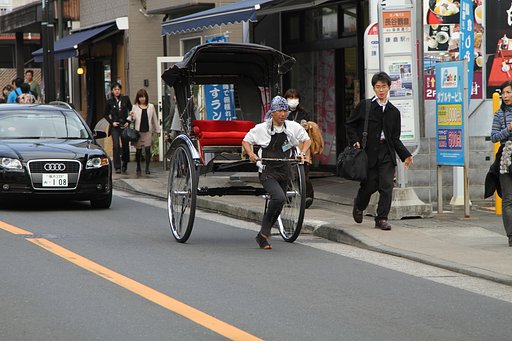 【絵のような】路上レース
