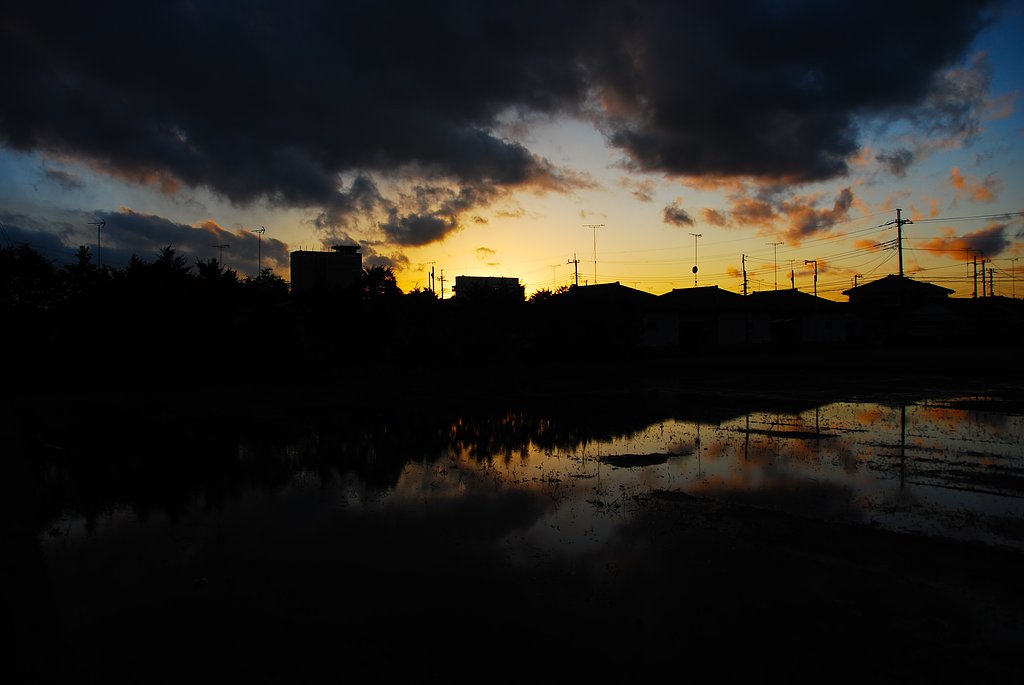雨上がりの夕暮れ