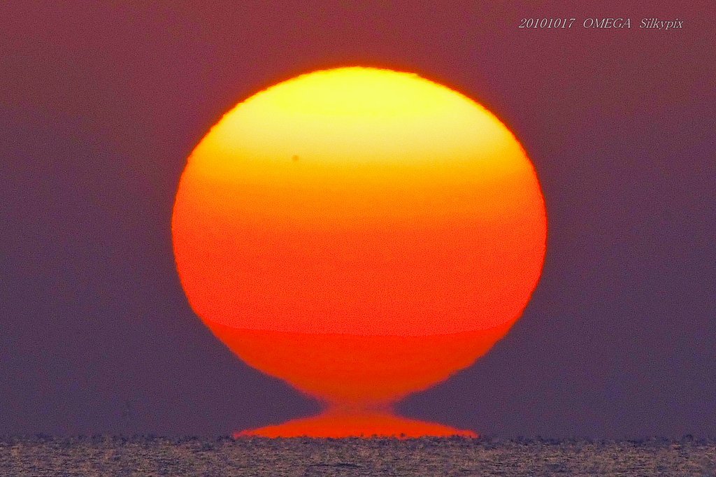 だるま夕日の季節！