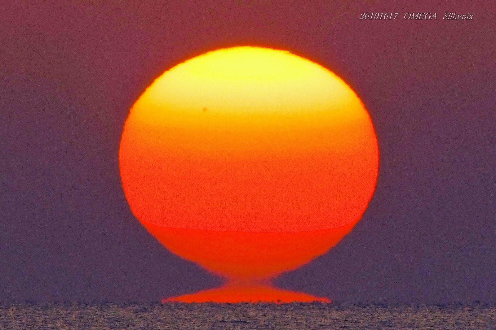 だるま夕日の季節！