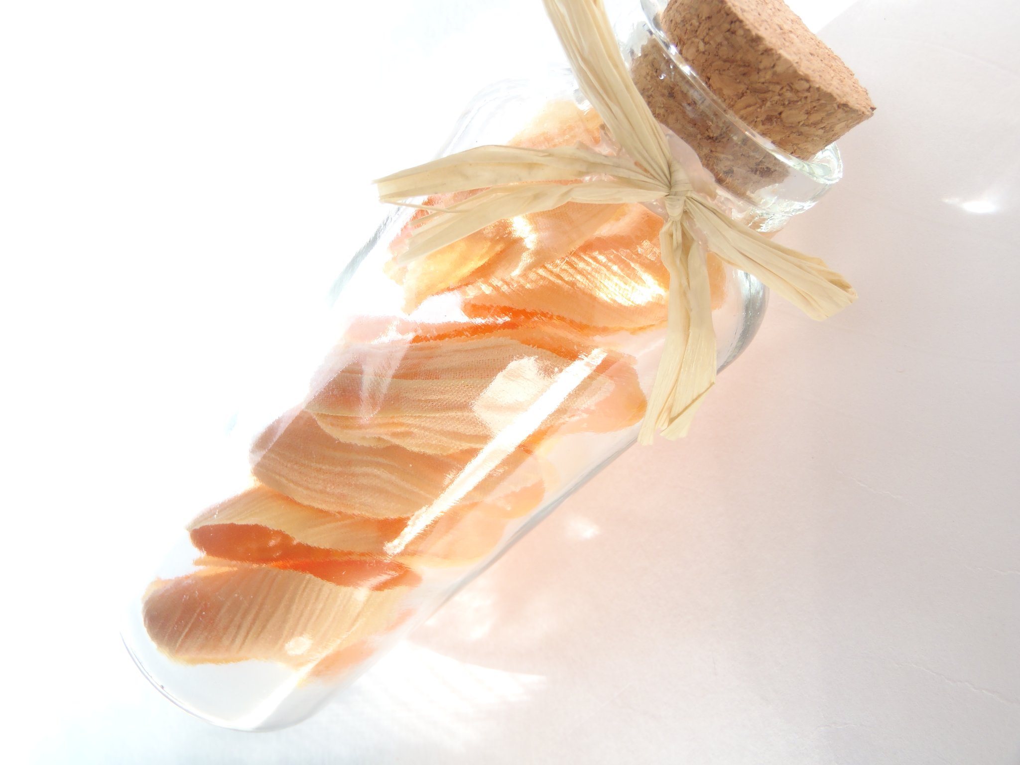 窓際で