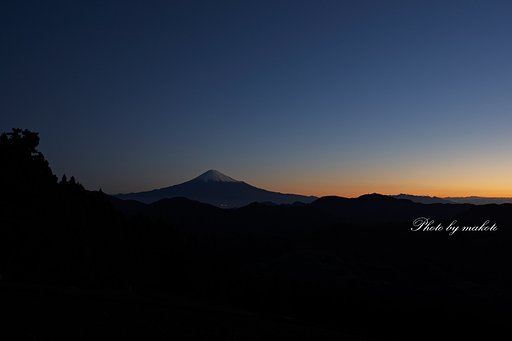 夜明けの富士