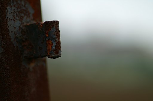 『鉄』百年の錆び
