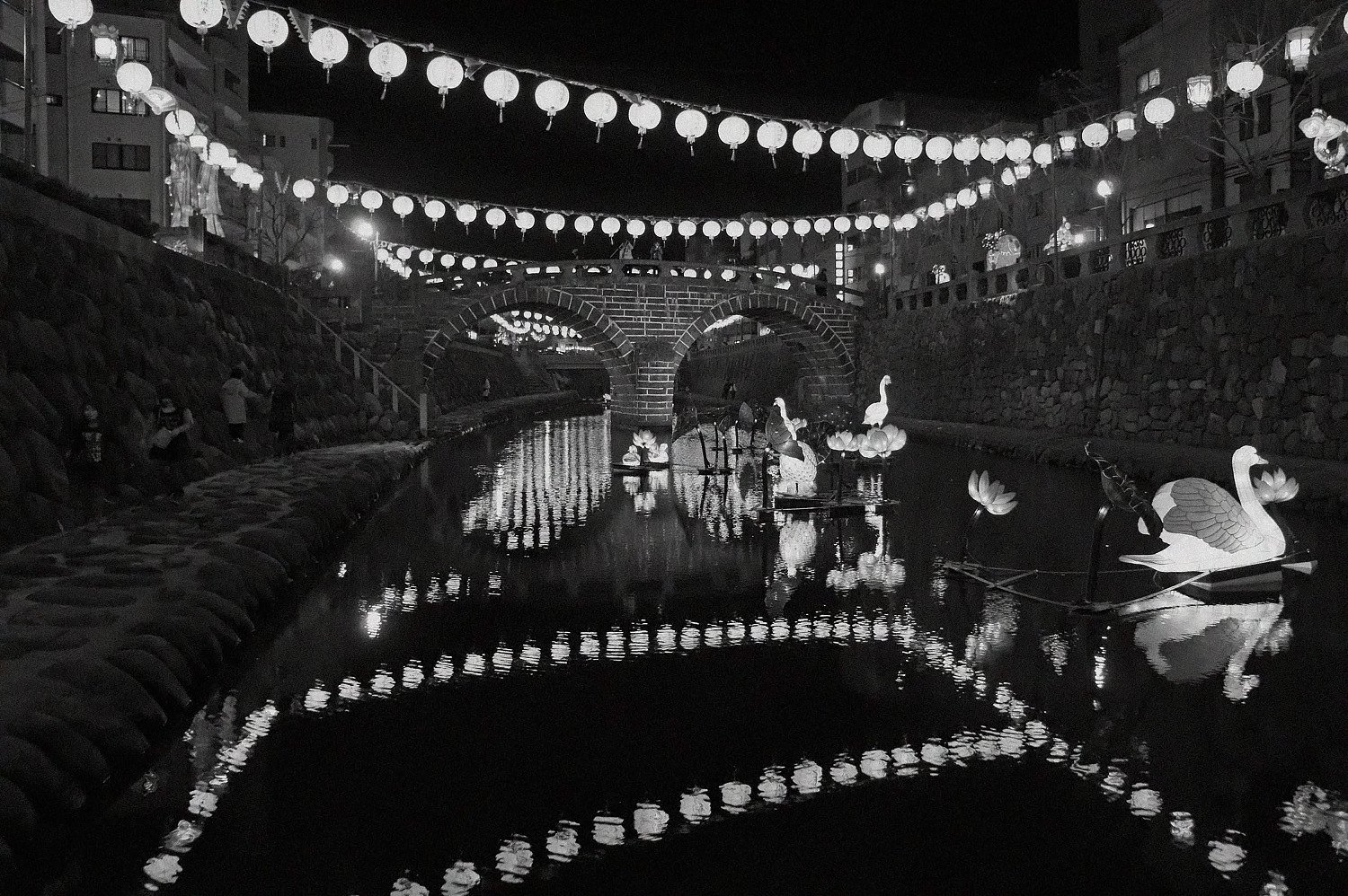 【モノクロ】眼鏡橋