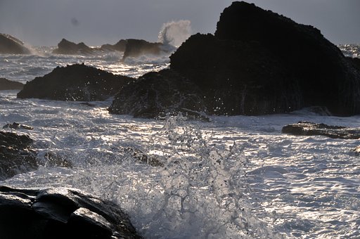 波浪注意報発令中