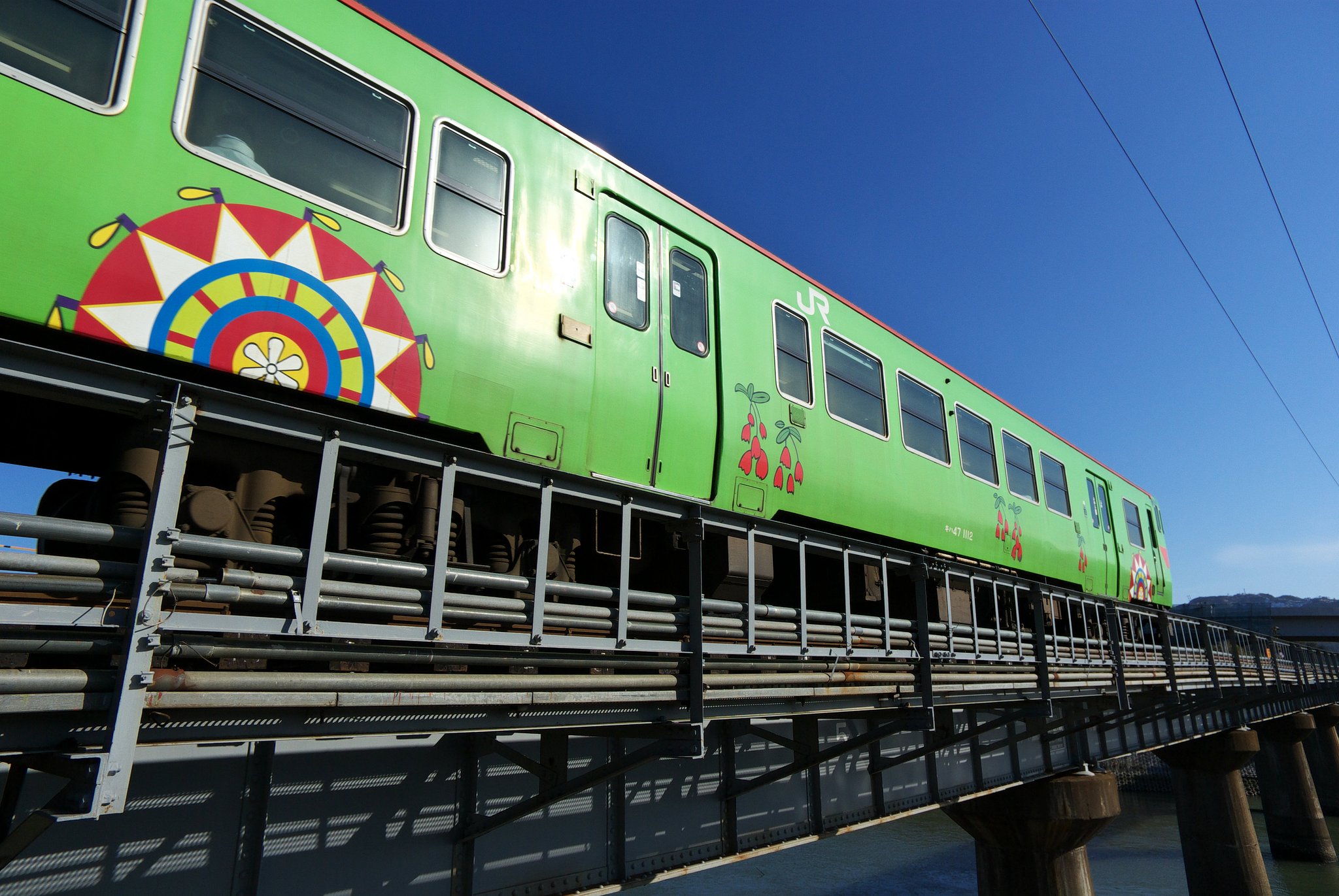 鳥取駅行きの派手な模様