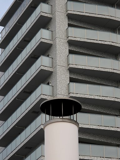 建設中