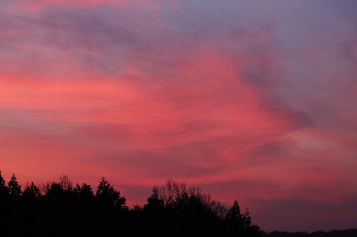 赤く染まる雲