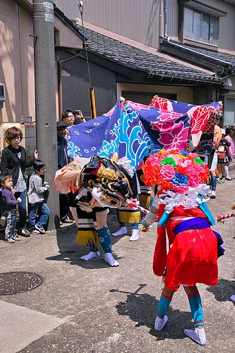 【質】　獅子舞２