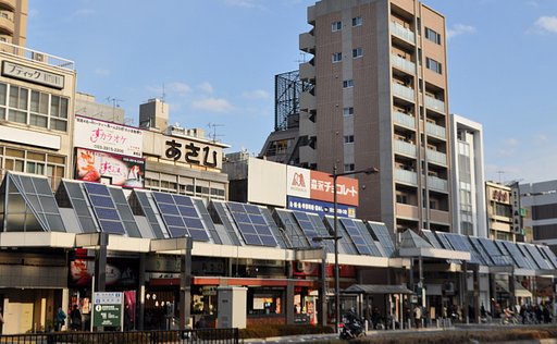 巣鴨駅前商店街太陽電池発電所