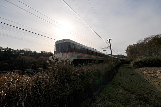 電車で出かけた〜い・・・