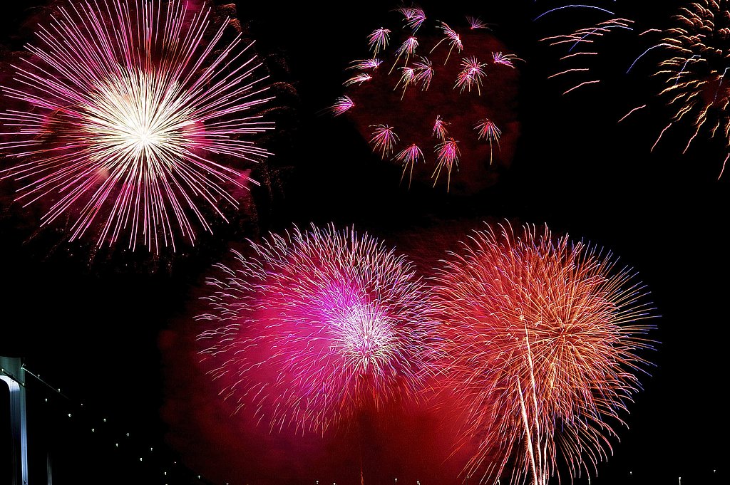 今年初花火