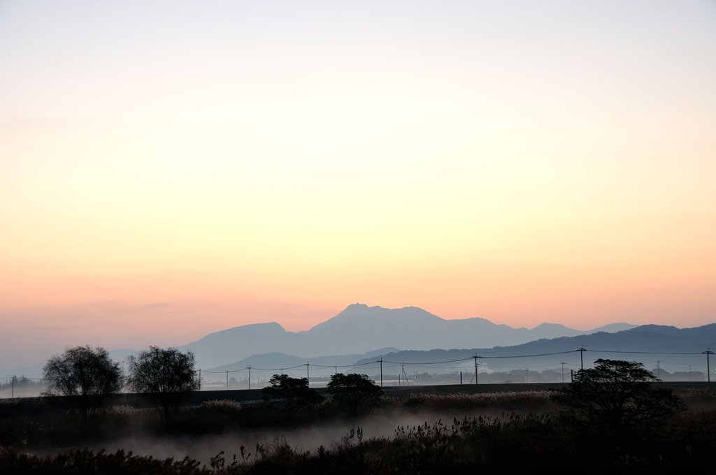 夜明けの田園