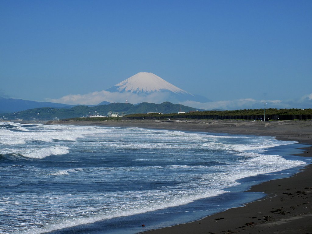 海岸と富士山
