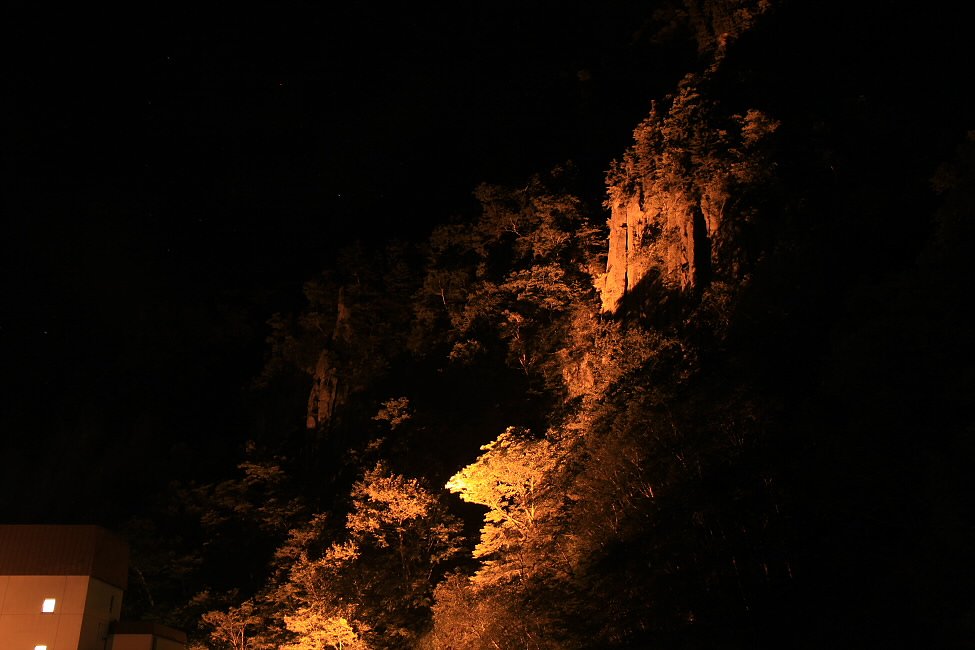 暗闇の断崖（天人峡）