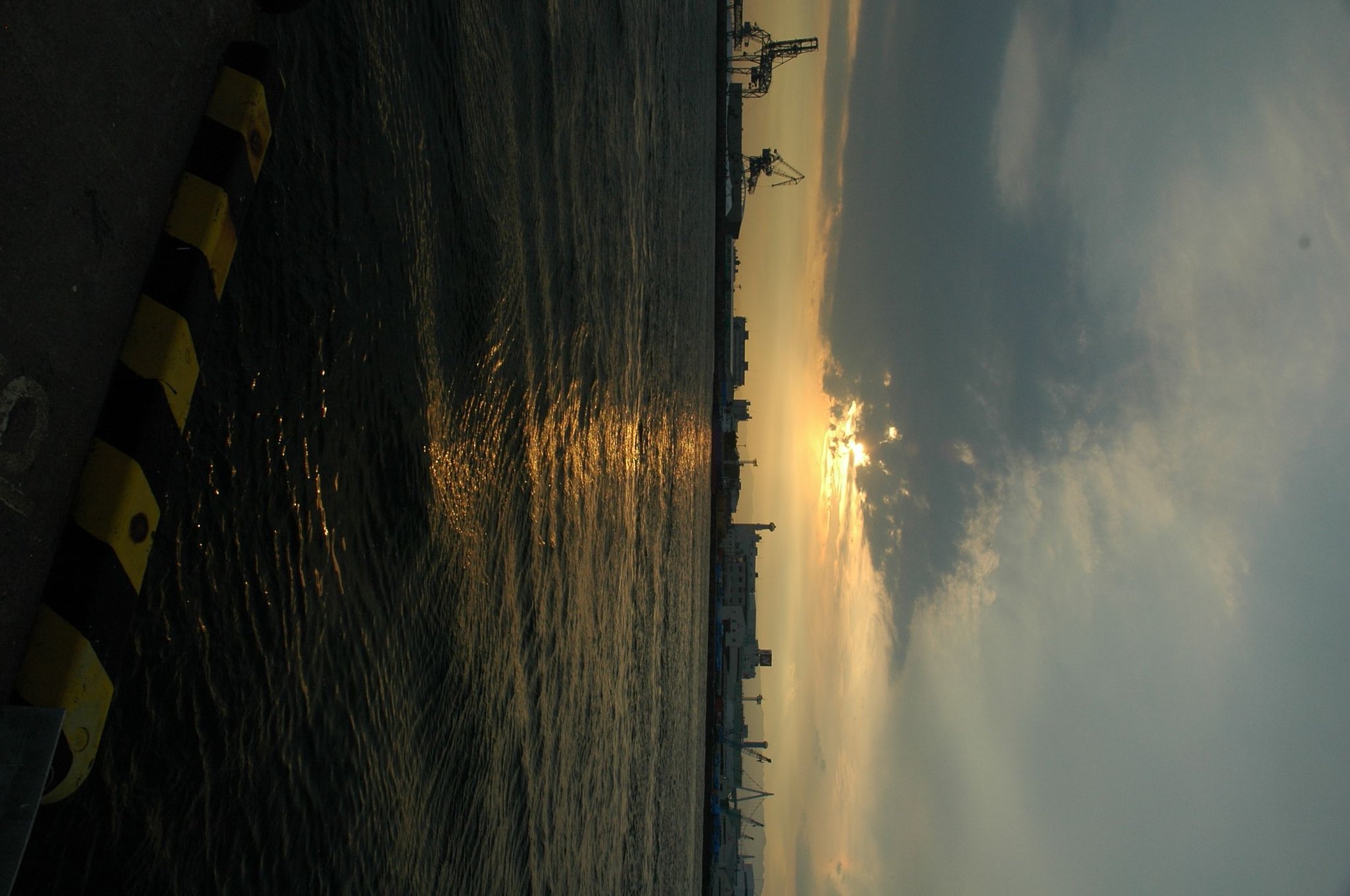 【○】夕陽　