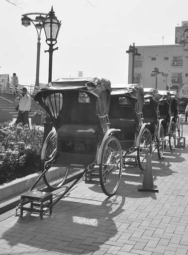 【モノクロ】人力車