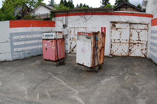 ガソリンスタンド