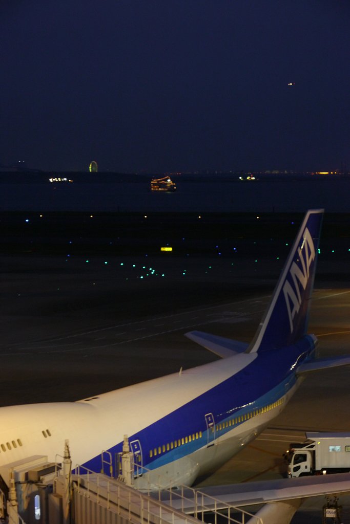 【　東京湾の夜　】
