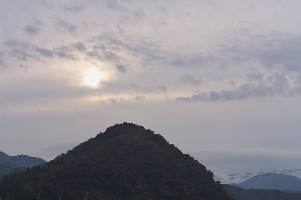 行もパッとしないお天気。