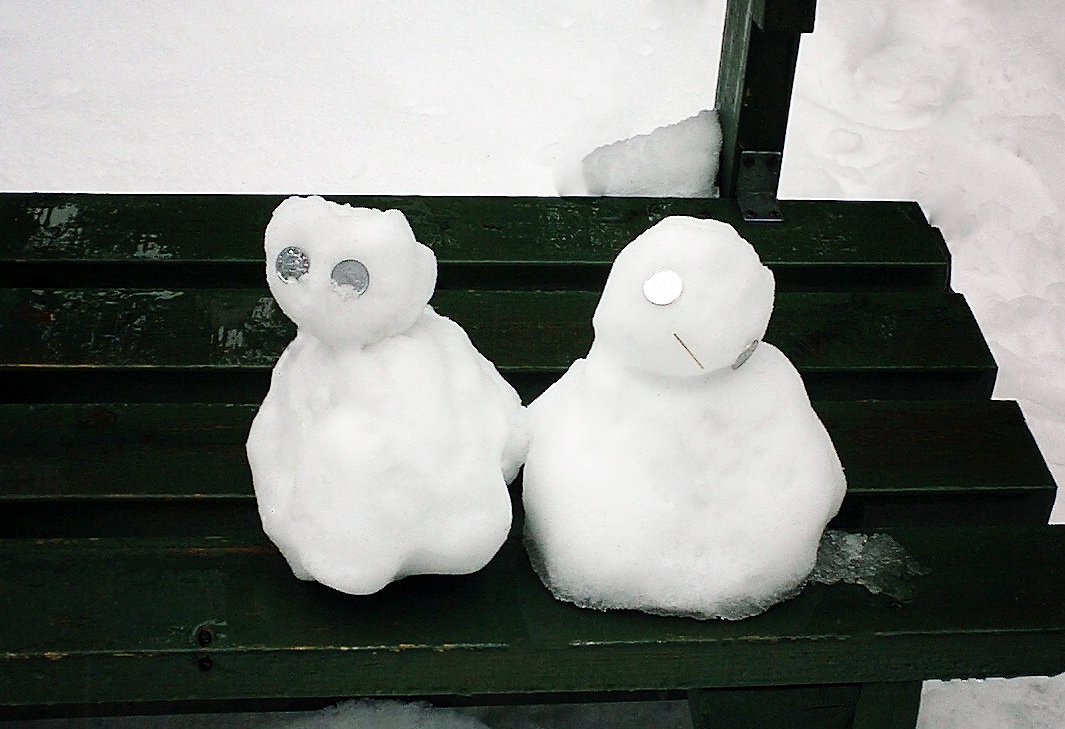 【睦】雪だるまの兄妹