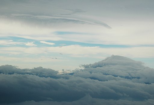 雲３様