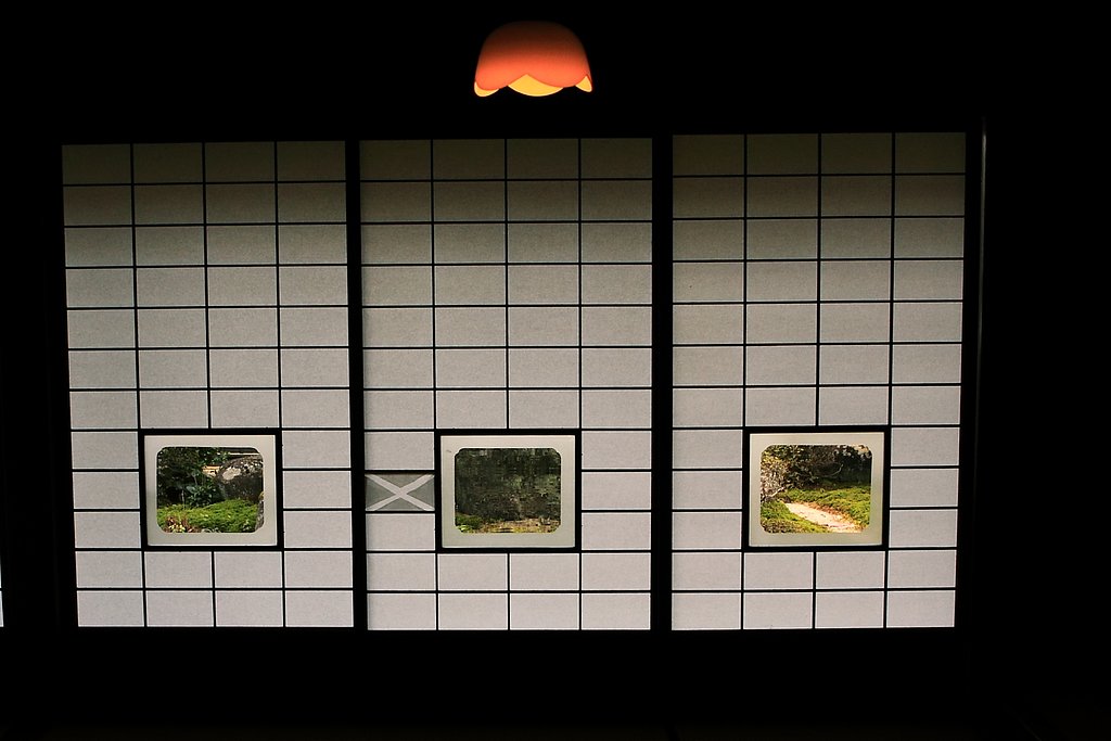 障子の中の風景