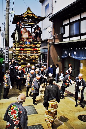 【質】　城端曳山祭